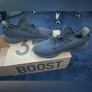 Yeezy Boost 350 V2 Cinder